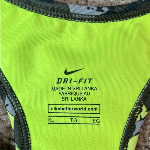 Nike Sports Bra - Picture 3 of 4